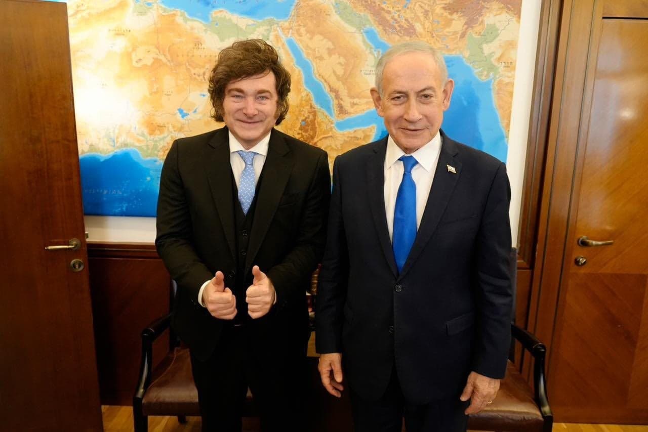 Milei celebra la Independencia de Israel y vuelve antes de que termine el cese del fuego